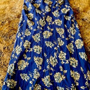 Vintage 90s floral blue and cream Eddie Bauer long skirt sz 6 Petite
